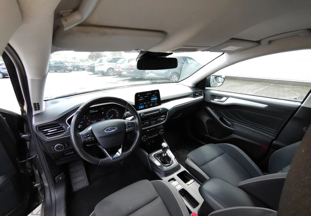 Ford Focus cena 55000 przebieg: 158907, rok produkcji 2018 z Tychy małe 67